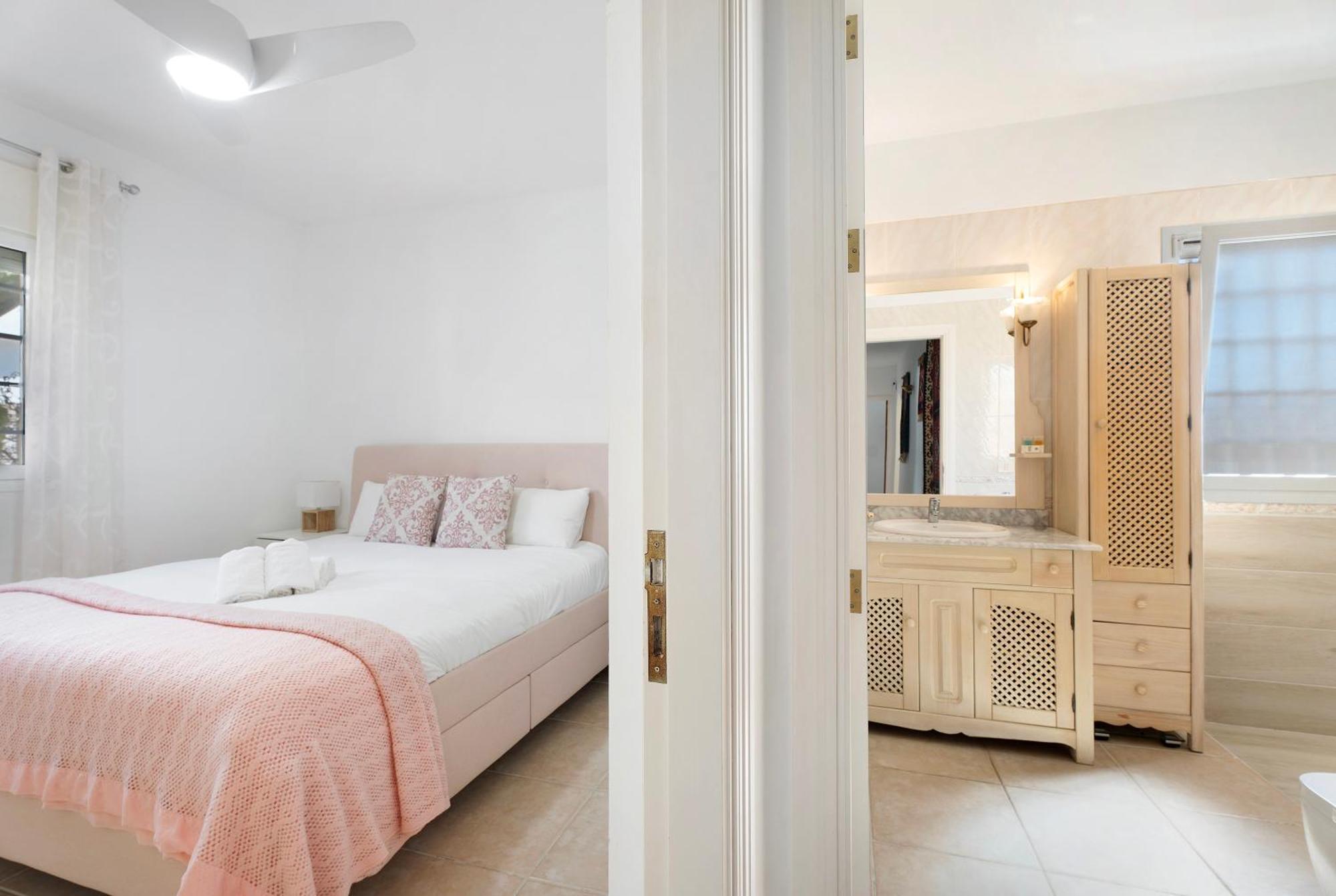 Casa Carla Private, Pool, Air By Paramount Holidays 푸에르토 데 산티아고 외부 사진