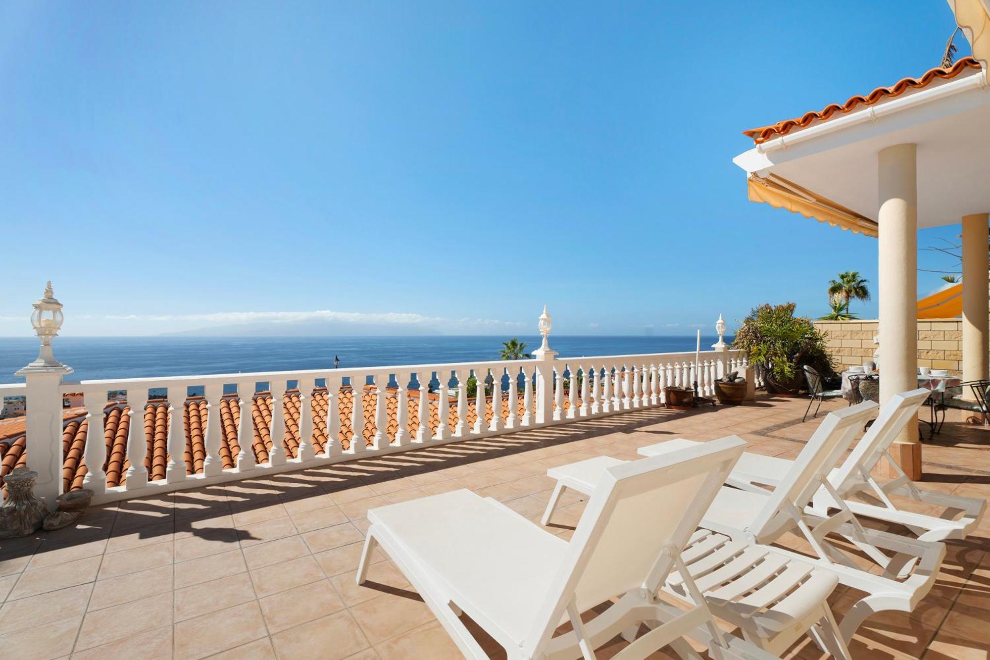 Casa Carla Private, Pool, Air By Paramount Holidays 푸에르토 데 산티아고 외부 사진